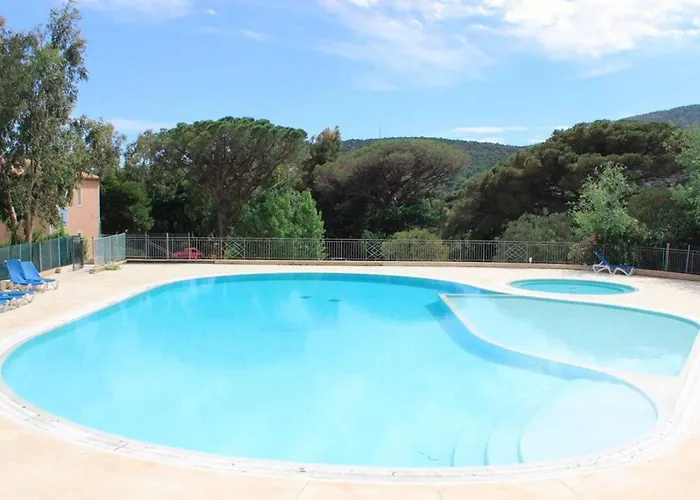Sainte-maxime: 3p Climatise Avec Piscine, Parking Prive Et Jardin Calme - Fr-1-226-471 Apartamento Sainte-Maxime